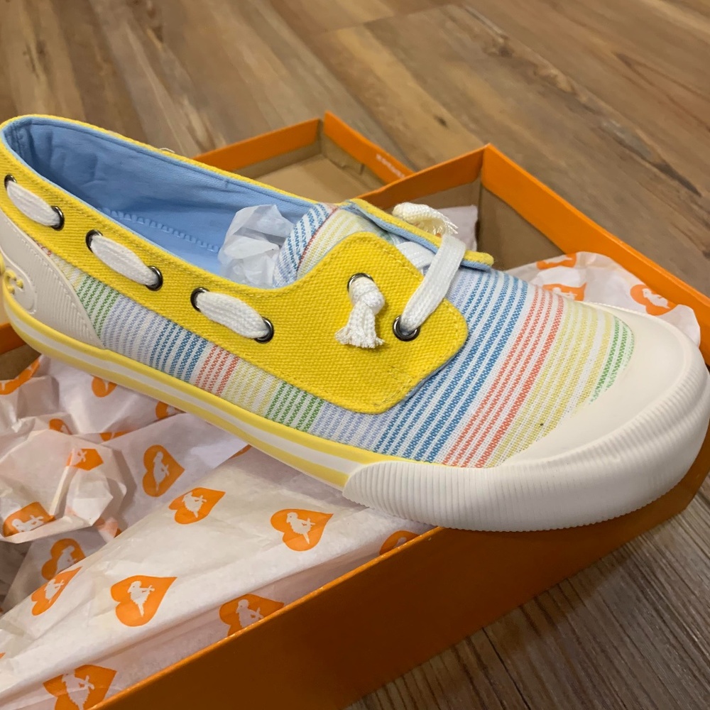 ROCKET DOG JAZZIN JETTY CANVAS BOAT SHOES YELLOW MULTI SIZE 6 US WOMEN